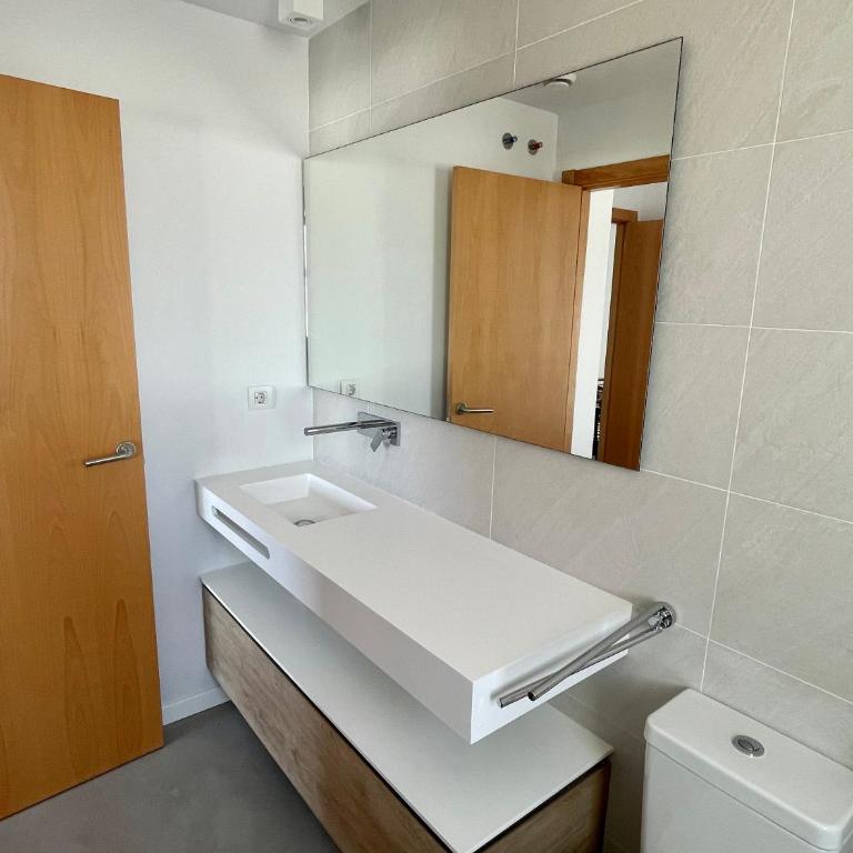 Beautiful penthouse with pool and wonderful beach view - Apartamento de 2 dormitorios - 17