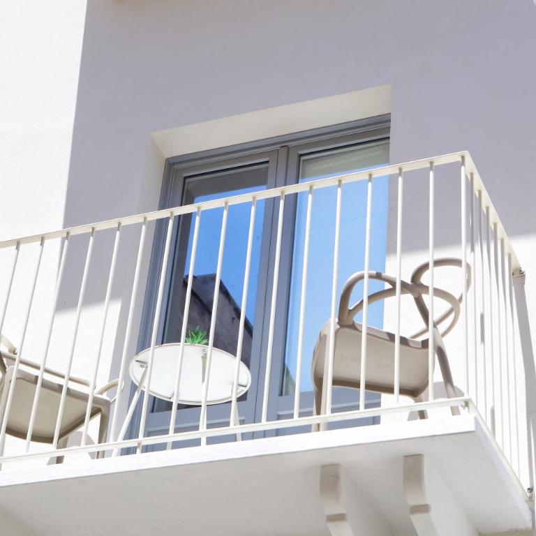 Mazzini Accommodation - Camera Matrimoniale con Balcone - 25