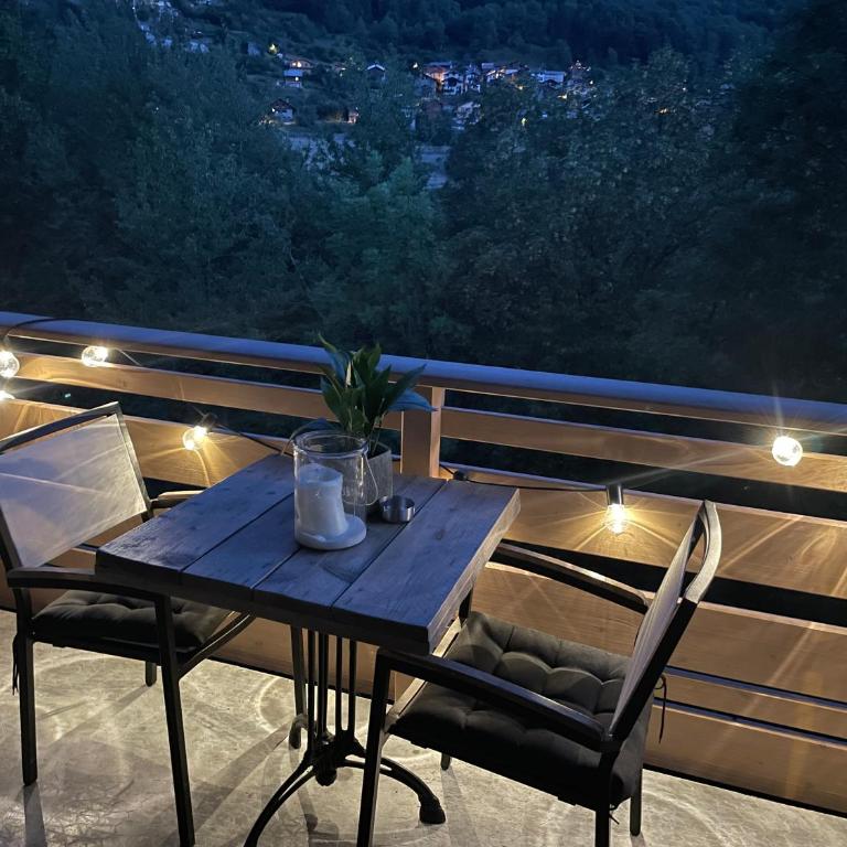 Clos du chapitre T2 - 2pers - Appartement 1 Chambre avec Balcon et Vue sur les Montagnes - 10