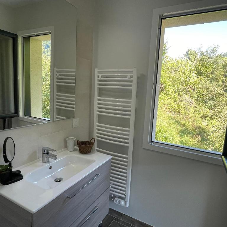 Clos du chapitre T2 - 2pers - Appartement 1 Chambre avec Balcon et Vue sur les Montagnes - 28