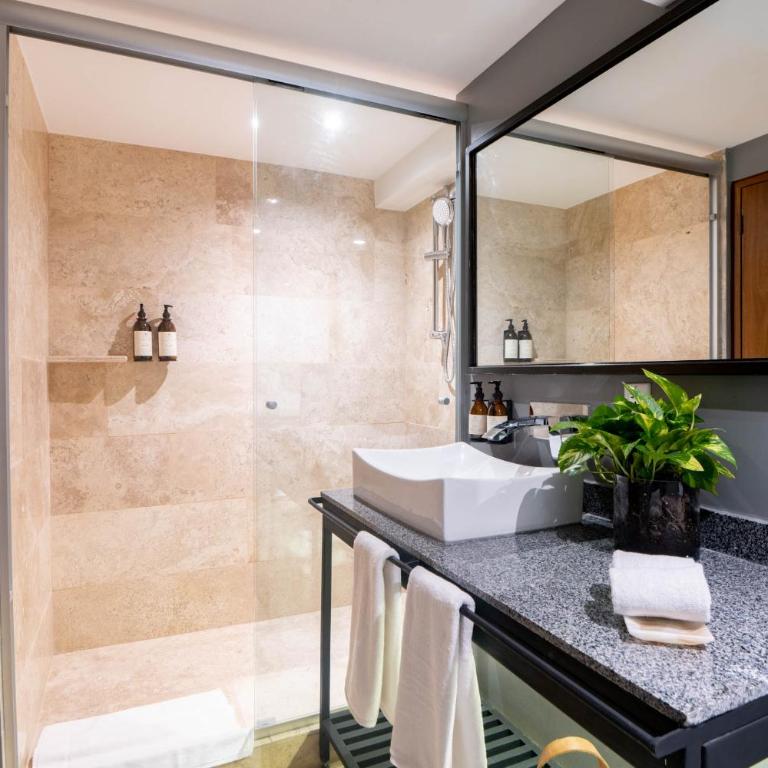HOTEL LUCA - Suite con balcón - 2