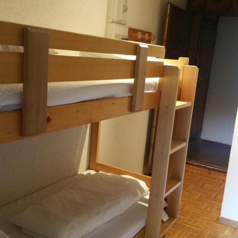 Duplex Centre Village sans Prétention - 6 Pers, Ski-Bus à 100m, Proche Commerces & Pistes (RES31A) - FR-1-459-191 - Appartement - 8