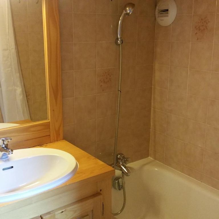 Charmant T2 avec balcon au cœur de La Clusaz, proche commerces et pistes - 4 pers. - FR-1-459-192 - Appartement - 6