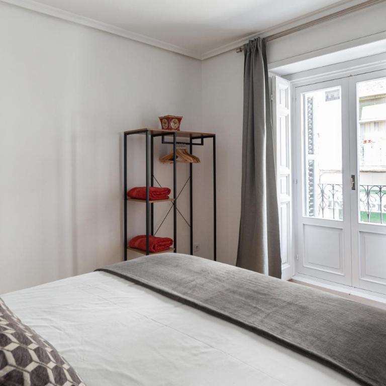 groups ART-POP, by MONARO***** - Superior Apartment - 33