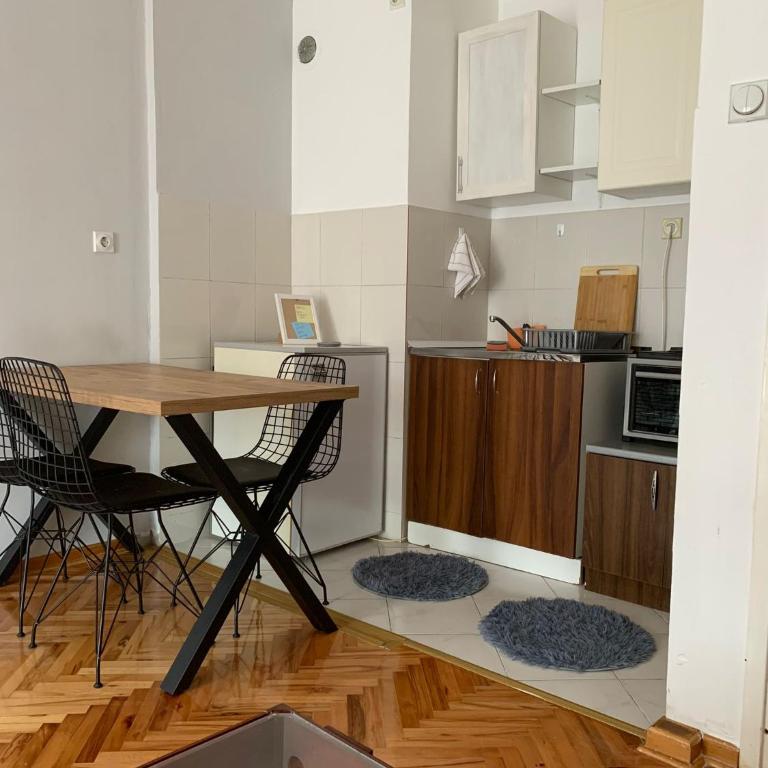Comfy Studio - 1 minute walk to Delta Planet - Apartman - 1