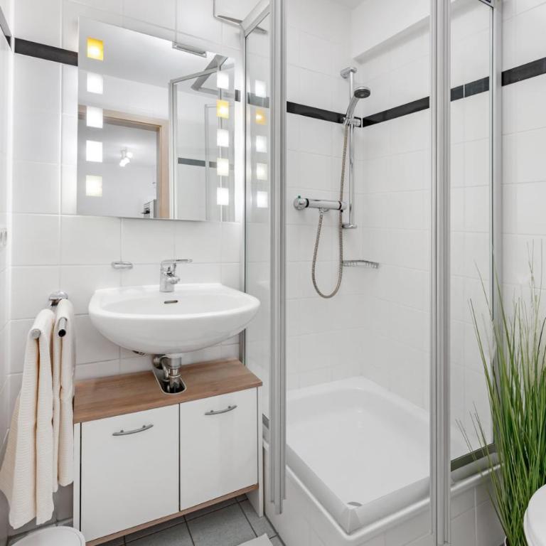 Zwei Zimmer Wohnung im Stadtzentrum mit Tiefgaragenplatz - Appartement 1 Chambre - 24
