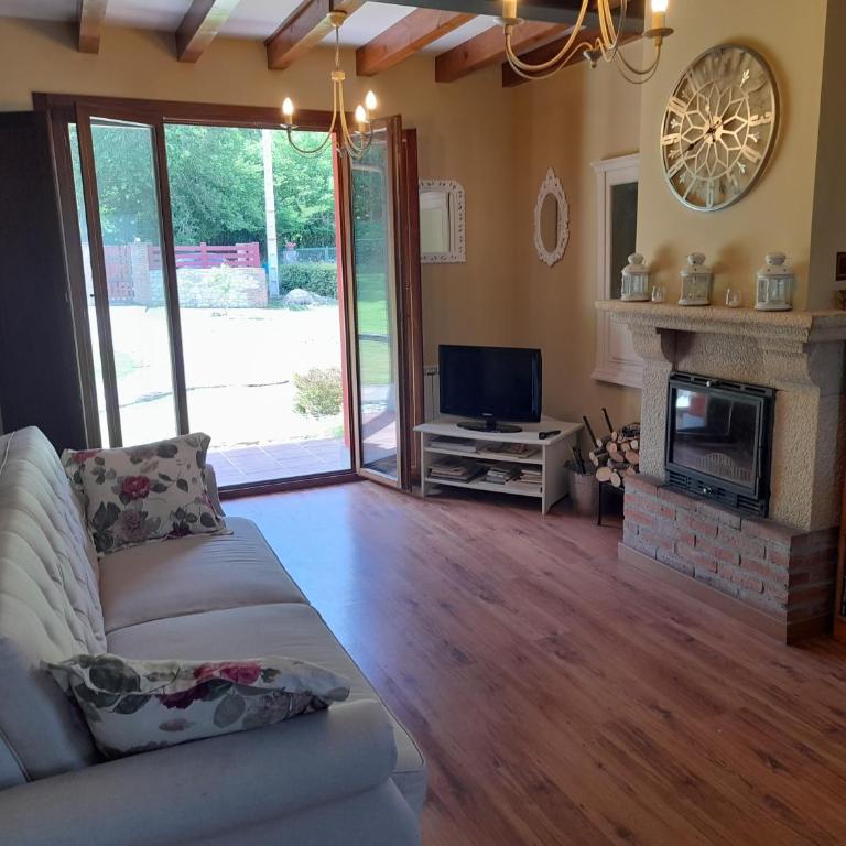 Gestiona2R - Casa Camelia con jardin, ideal familias - Three-Bedroom House - 6