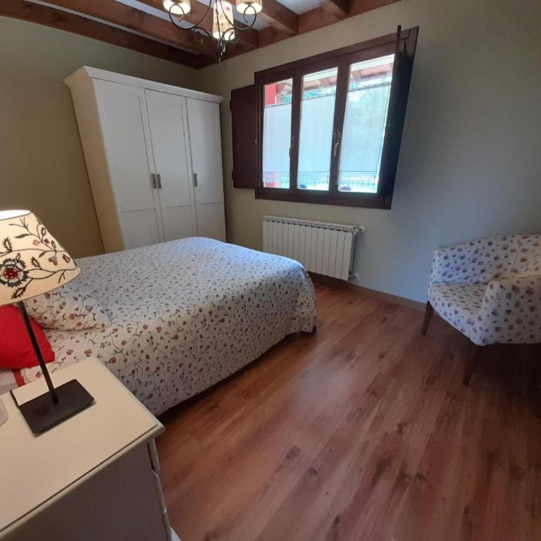 Gestiona2R - Casa Camelia con jardin, ideal familias - Three-Bedroom House - 21