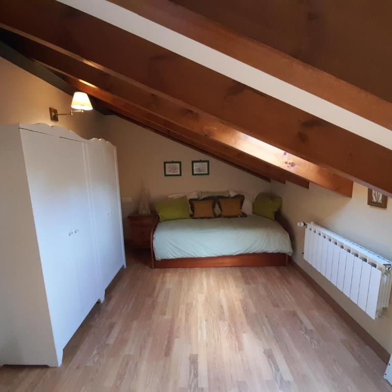 Gestiona2R - Casa Camelia con jardin, ideal familias - Three-Bedroom House - 30