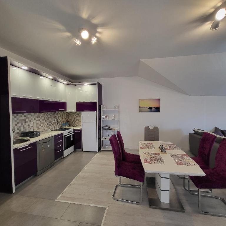 Apartmani Mia Sorajic - Apartment with Sea View - 10