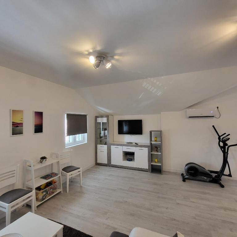 Apartmani Mia Sorajic - Apartment with Sea View - 8