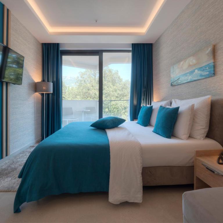 Hotel Montenegro - Superior Dvokrevetna Soba sa Bračnim Krevetom/Zasebnim Krevetima - 2