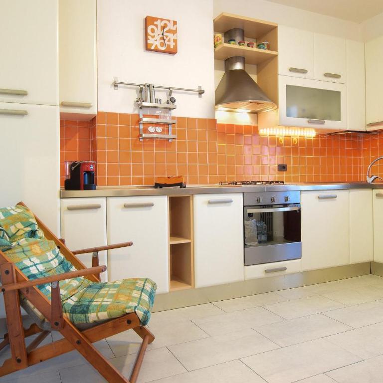Pet Friendly Apartment In Follonica With Wifi - Appartamento con 2 Camere da Letto - 3