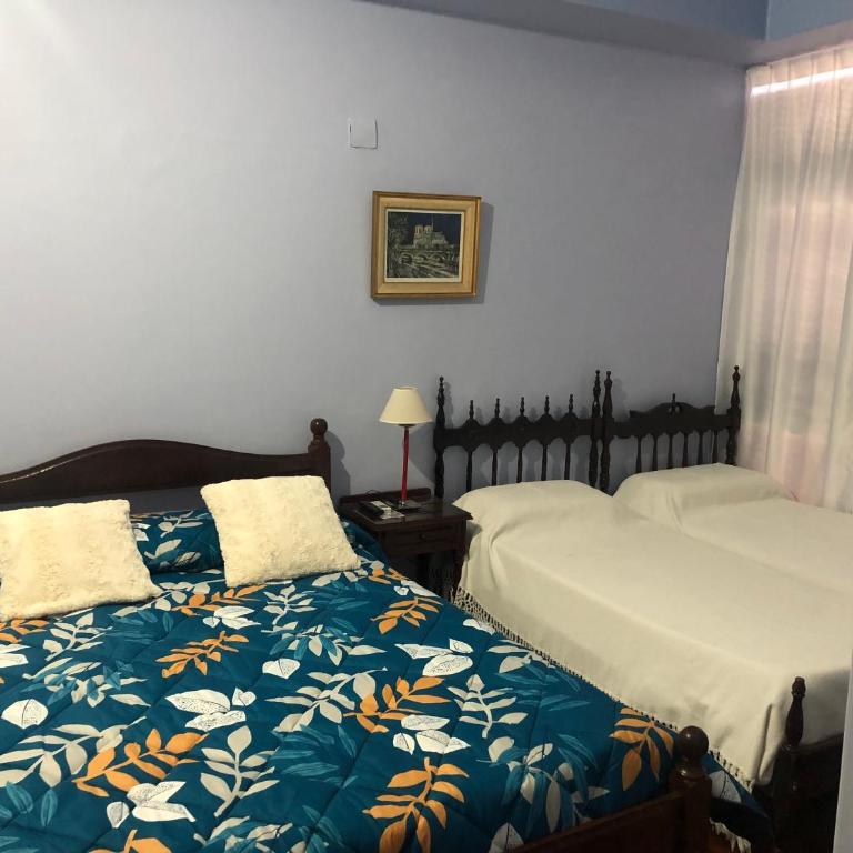 Hotel Nuevo Reyes - Habitación cuádruple - 2