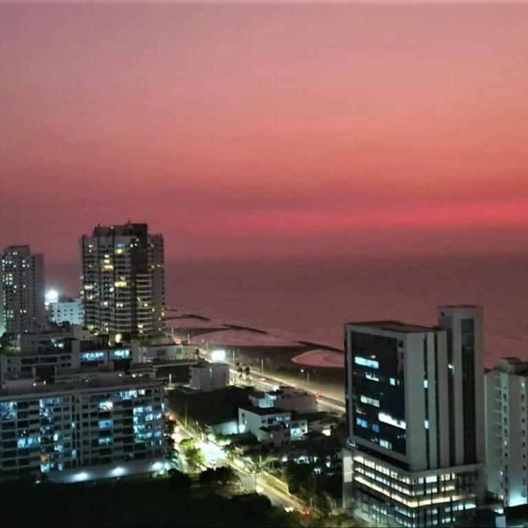 P23 Brand New high floor, few blocks to walled city steps to beach - One-Bedroom Apartment - 10