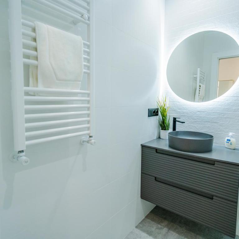 Catedral - Apartamentos Burgos Deluxe - Apartamento de 3 dormitorios con terraza - 15