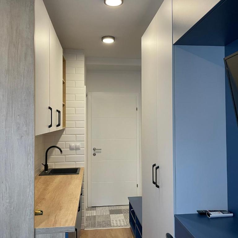 SH Studio Apartments Sarajevo - Blue - One-Bedroom Apartment - 11
