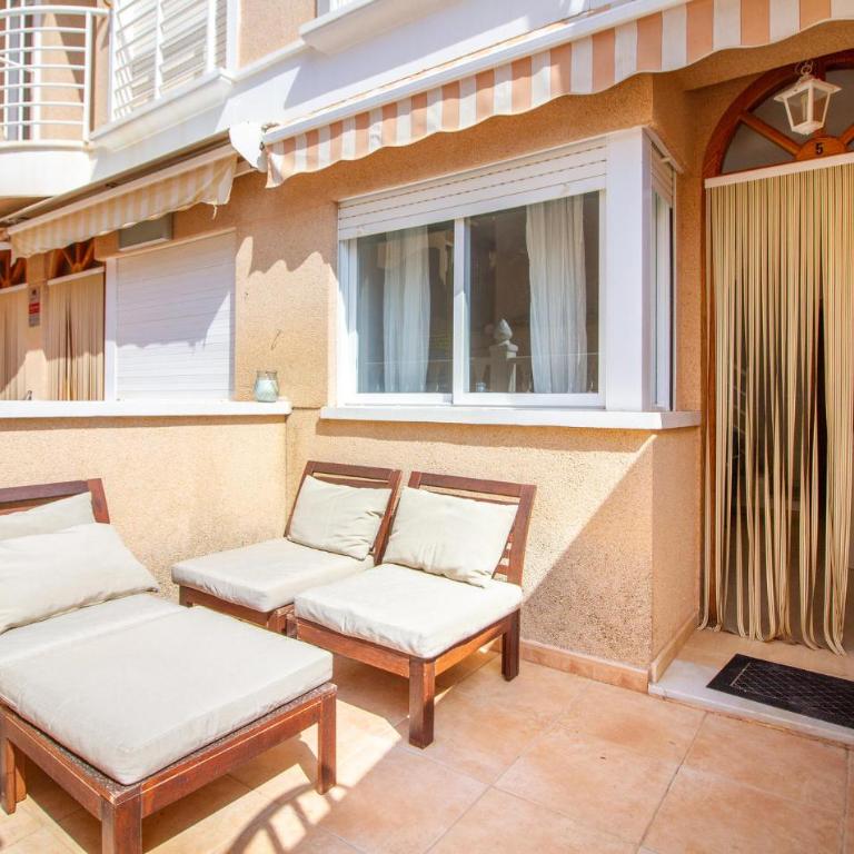 Beach Front Home In Santa Pola - Casa de vacaciones de 2 dormitorios - 2