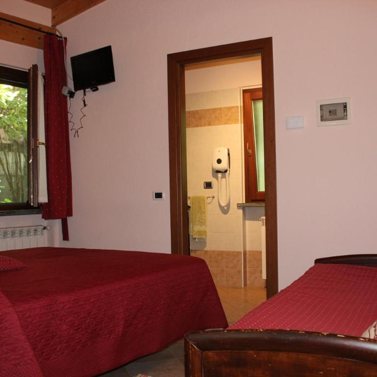 B&B Chez Annie - Camera Matrimoniale con Letto Supplementare - 5