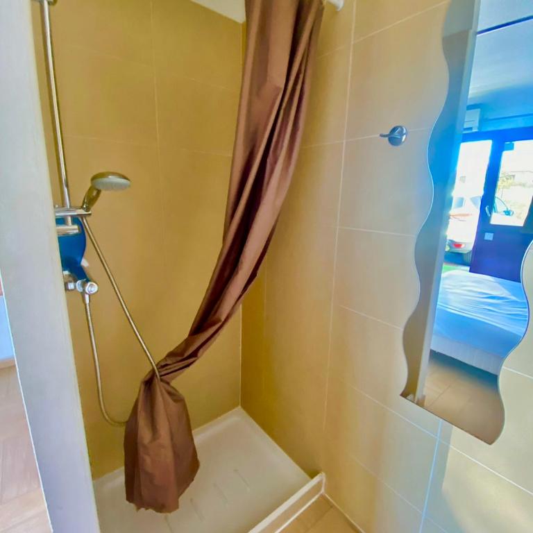 Hôtel Acajou - Chambre Double ou Lits Jumeaux Standard - 15