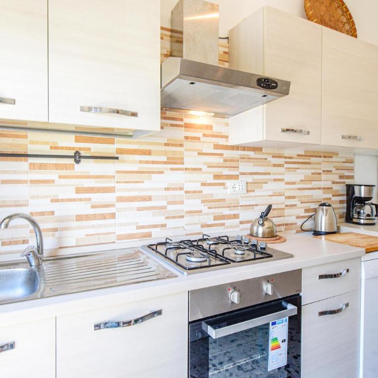 Awesome Apartment In Viareggio With Wifi - Appartamento con 3 Camere da Letto - 10