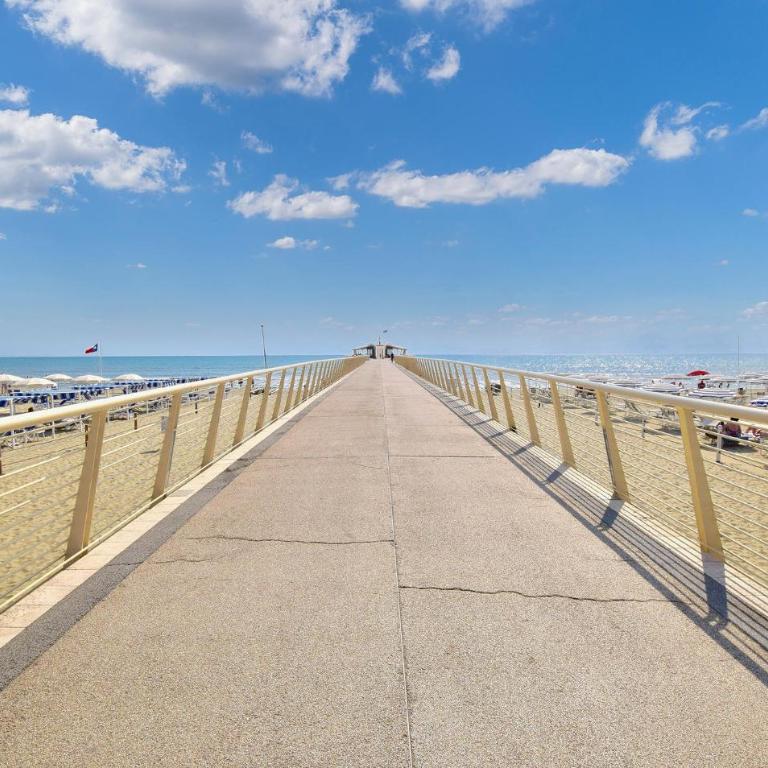 Awesome Apartment In Viareggio With Wifi - Appartamento con 3 Camere da Letto - 17