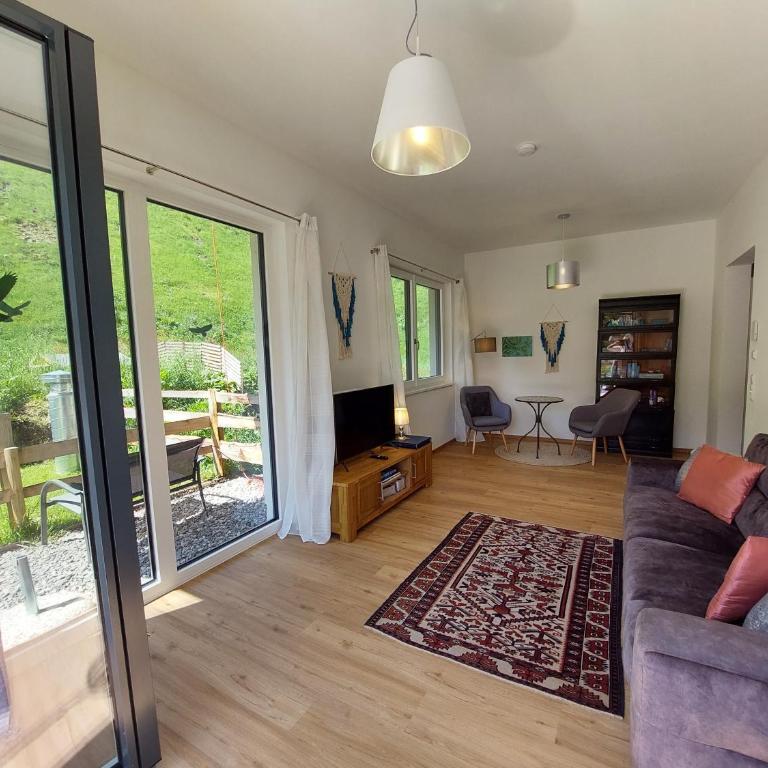 Boutique-Apartments Familie Jarosch Fieberbrunn "Freier Eintritt in das örtliche Hallenbad inklusive Saunalandschaft oder zum Badesee" - One-Bedroom Apartment with Shower - 12