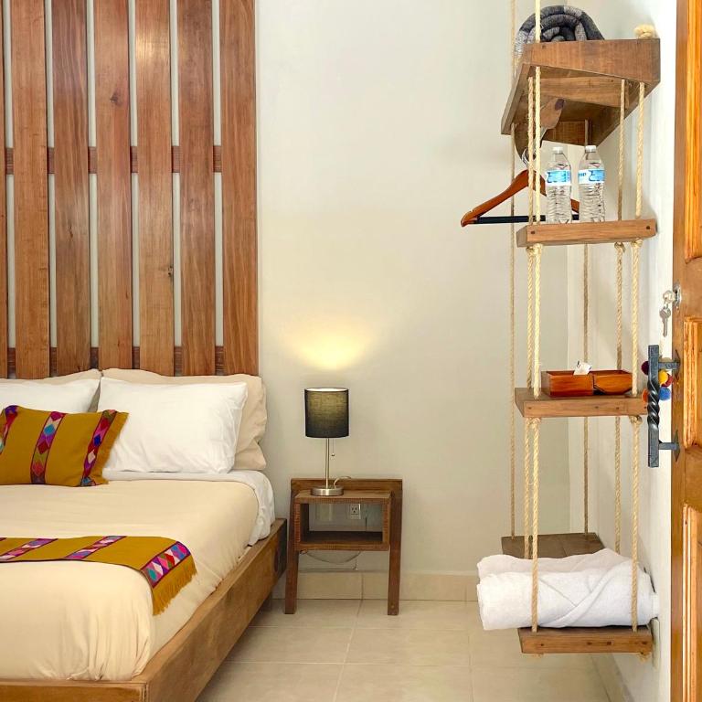 Hotel Casa Azabache - Deluxe Double Room with Private Bathroom - 4