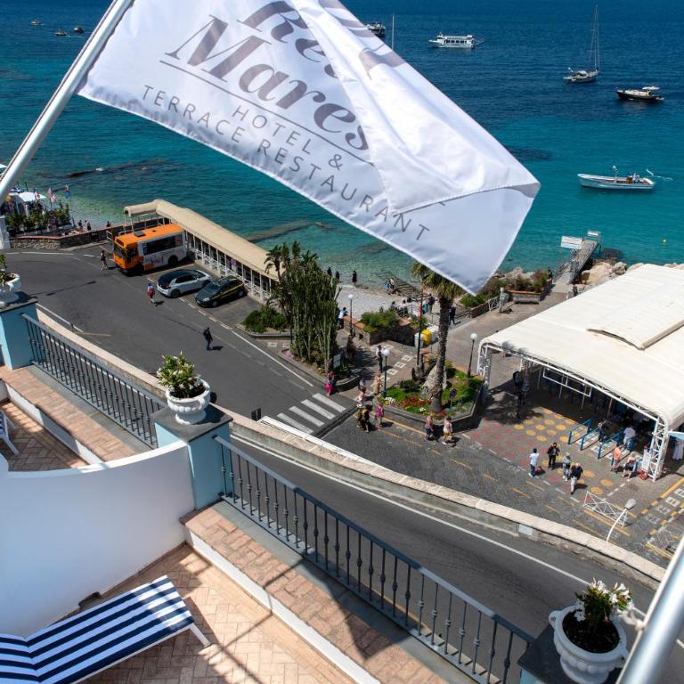 Relais Maresca Luxury Small Hotel & Terrace Restaurant - Camera Deluxe Matrimoniale con Vista Mare - 10
