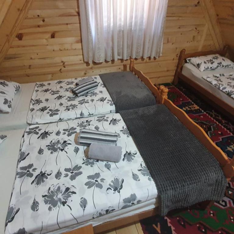Drvena vikendica Teodora - Two-Bedroom Apartment - 31