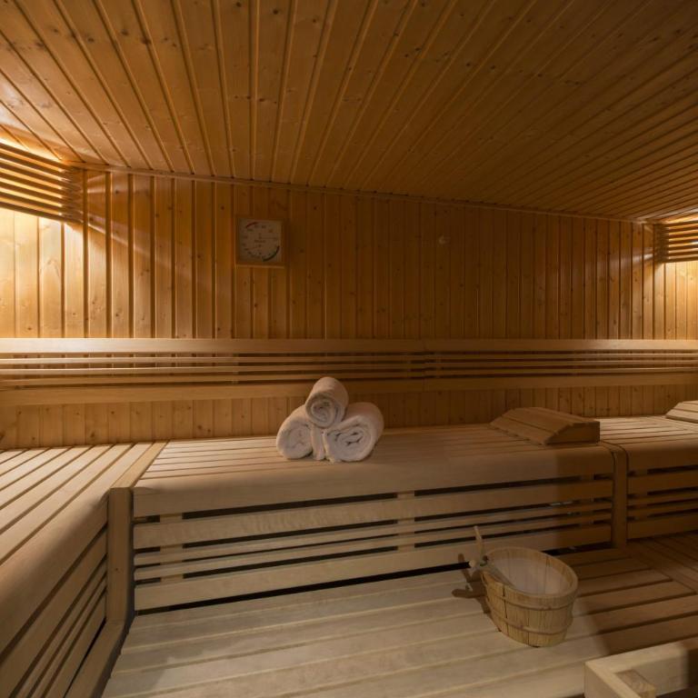 Luxurious Penthouse with Spa - Chalet Valentine B411 - Apartment - 12
