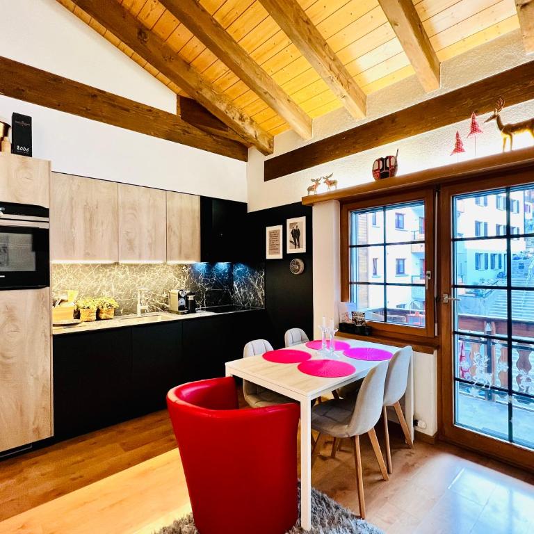 Saas-Fee renovated flat in center of the village - Apartment mit 2 Schlafzimmern - 4