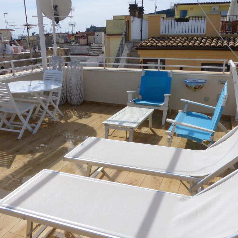 The Sorabellas - Monolocale con Terrazza e Vista Mare - 14