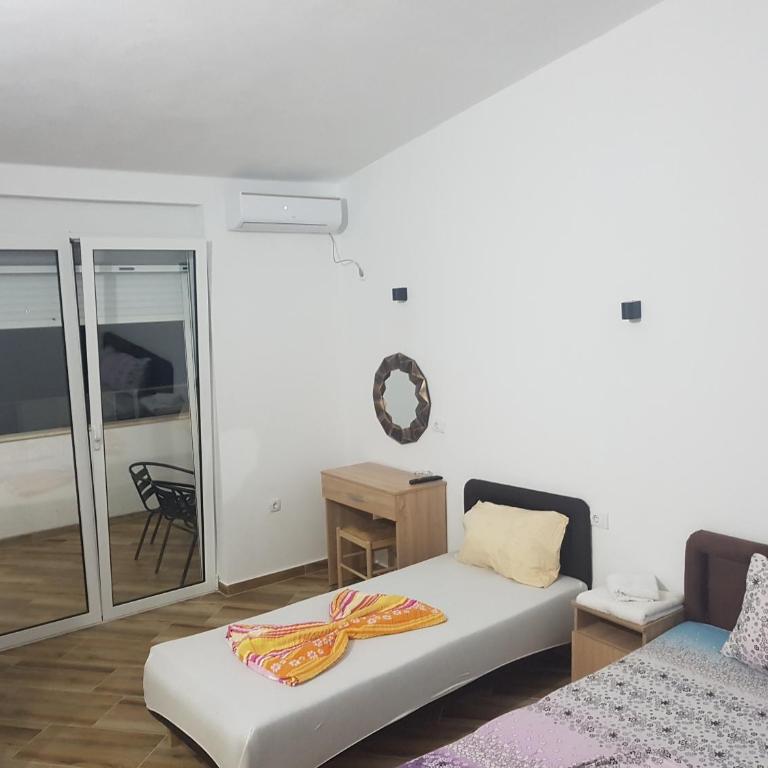 Marovac apartmani Velika Plaža - Apartment with Balcony - 9