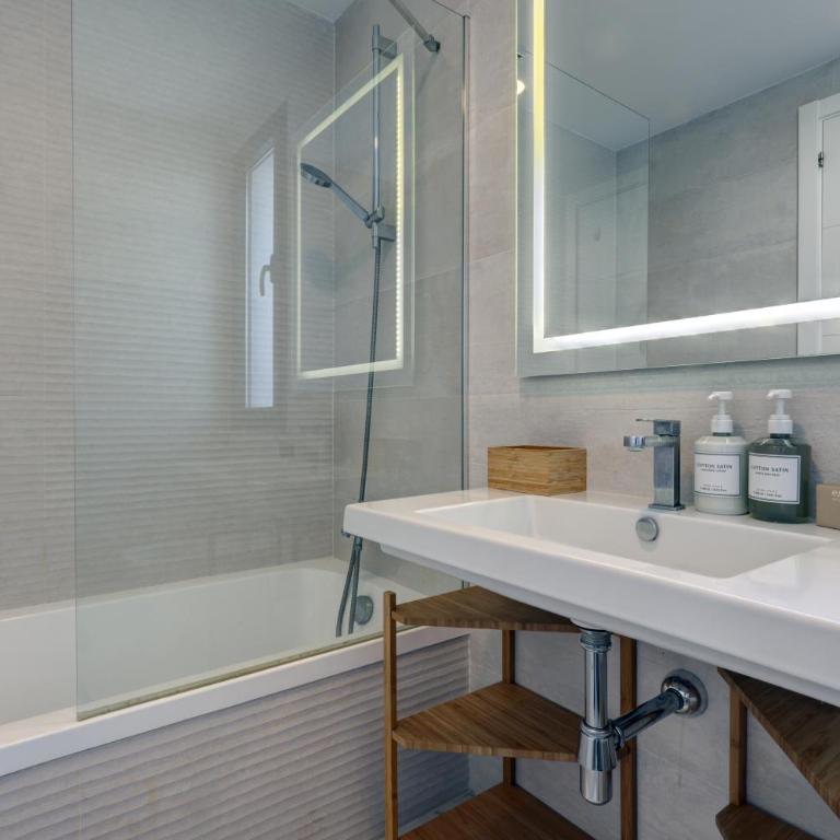 2 Bedroom Apartment @Estepona Hills With Sea View! - Apartamento de 2 dormitorios - 27
