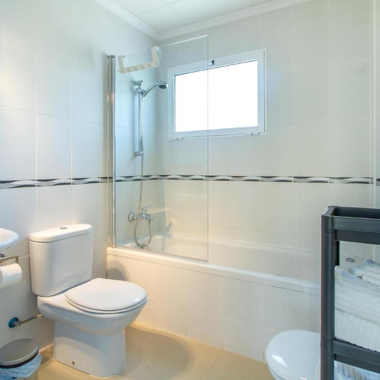 5 Bedroom Awesome Home In El Campello - Casa de vacaciones de 5 dormitorios - 27