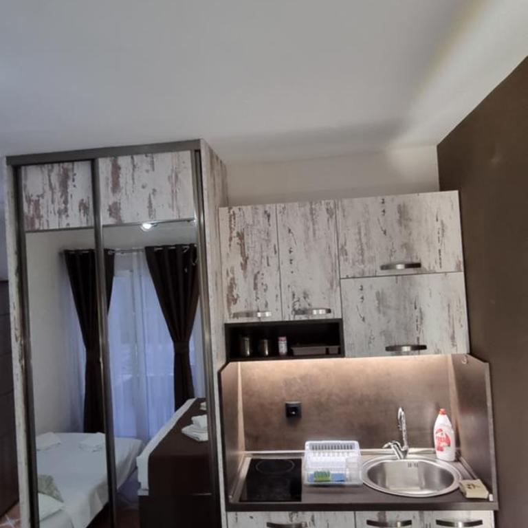 Deluxe Apartmani Vila Pejovic Sutomore - Apartment with Sea View - 4