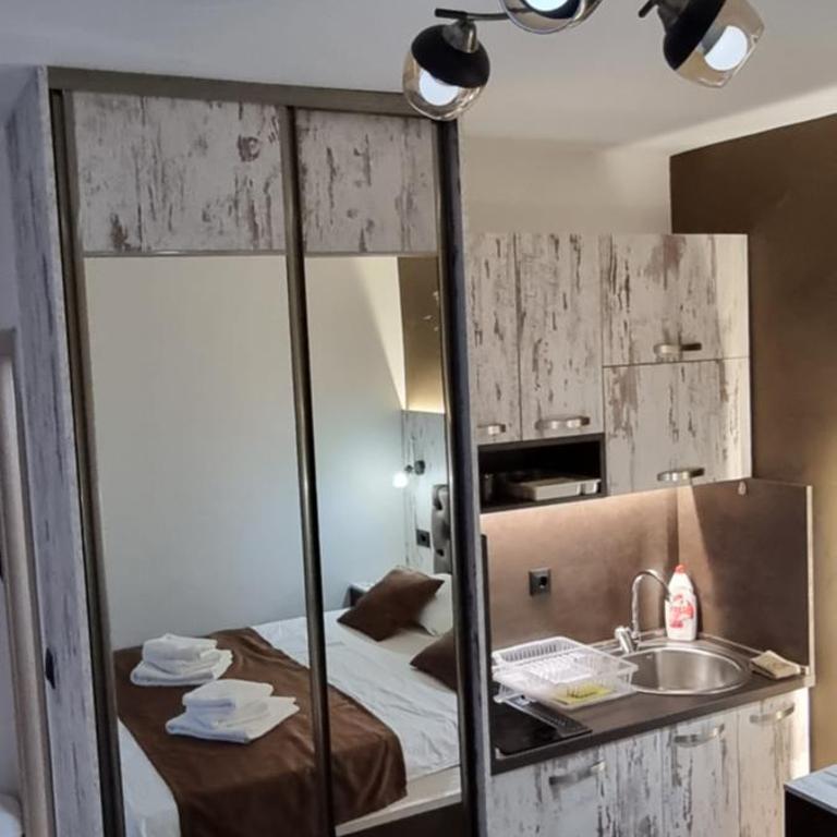 Deluxe Apartmani Vila Pejovic Sutomore - Apartment with Sea View - 8