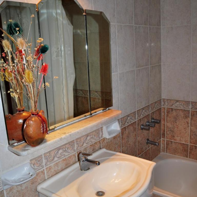 Hotel Nuevo Reyes - Habitación Doble - 3