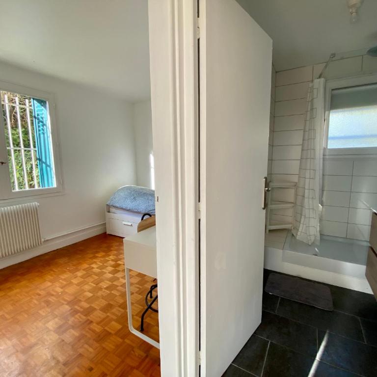 Appt T4 proche du centre - ville de Rouen - 045 - Appartement 3 Chambres - 23