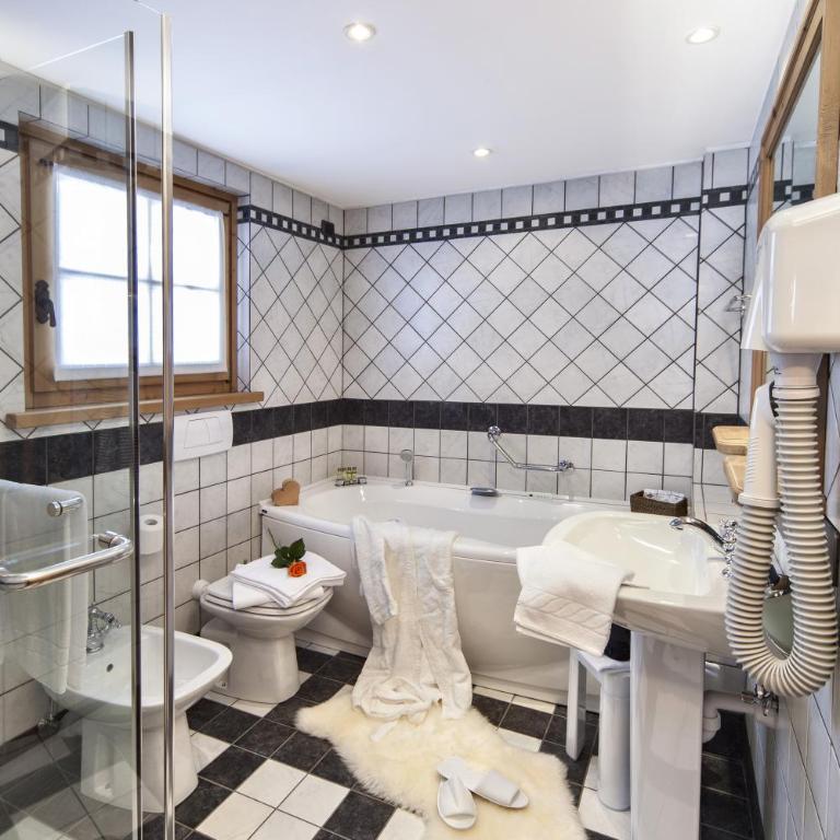 Chalet Mattias - Suite con Vasca Idromassaggio - 3 Adulti - 7