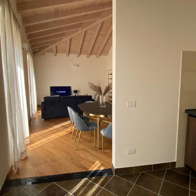 The Seven Residence - Apartment with Terrace - 2