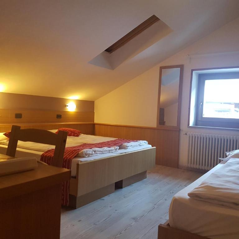 Ciasa Alpina Relax Hotel - Camera Tripla Standard - 1