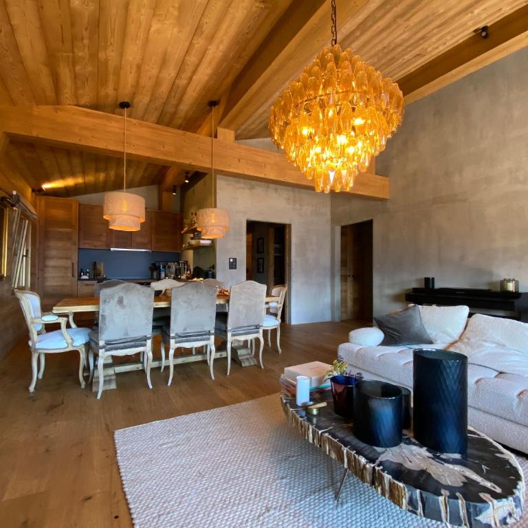 Chalet 7 Luxury Chalet with Cinema room - Chalet - 3