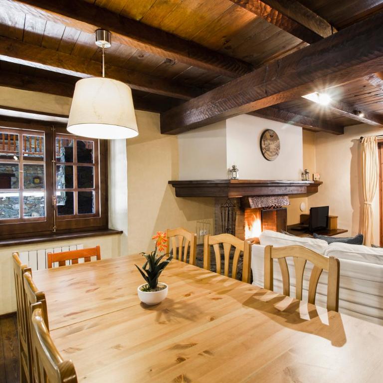 Tarter Chalets Apartaments - Three Bedroom Apartament with Fireplace - 13