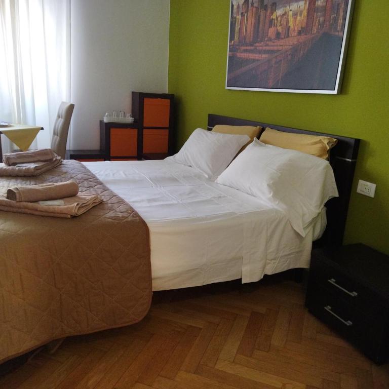 Piazza Goldoni Rooms - Camera Matrimoniale - 1