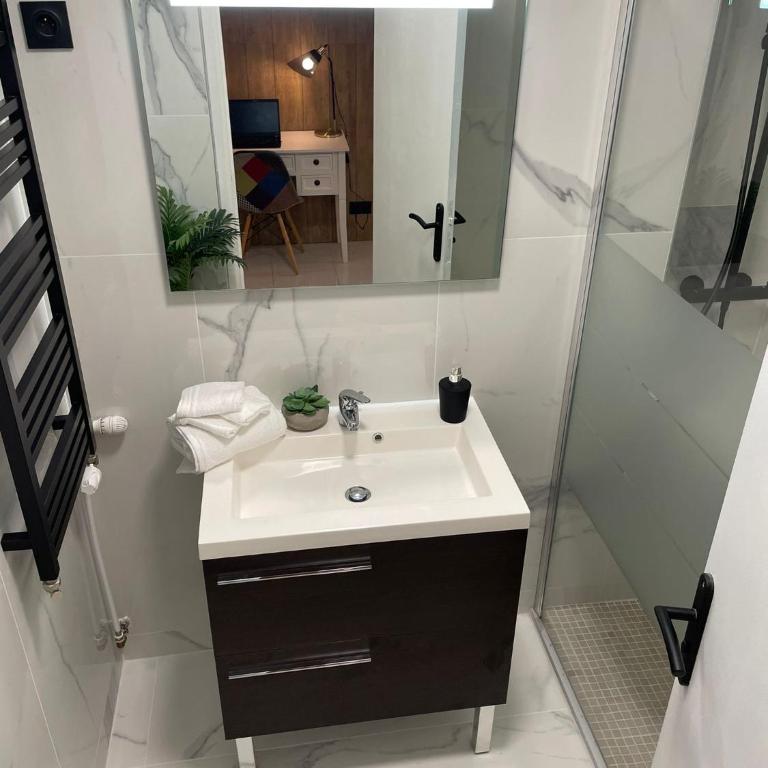 Centre de Juan les pins 100m plages Easy Check-in - One-Bedroom Apartment - 18
