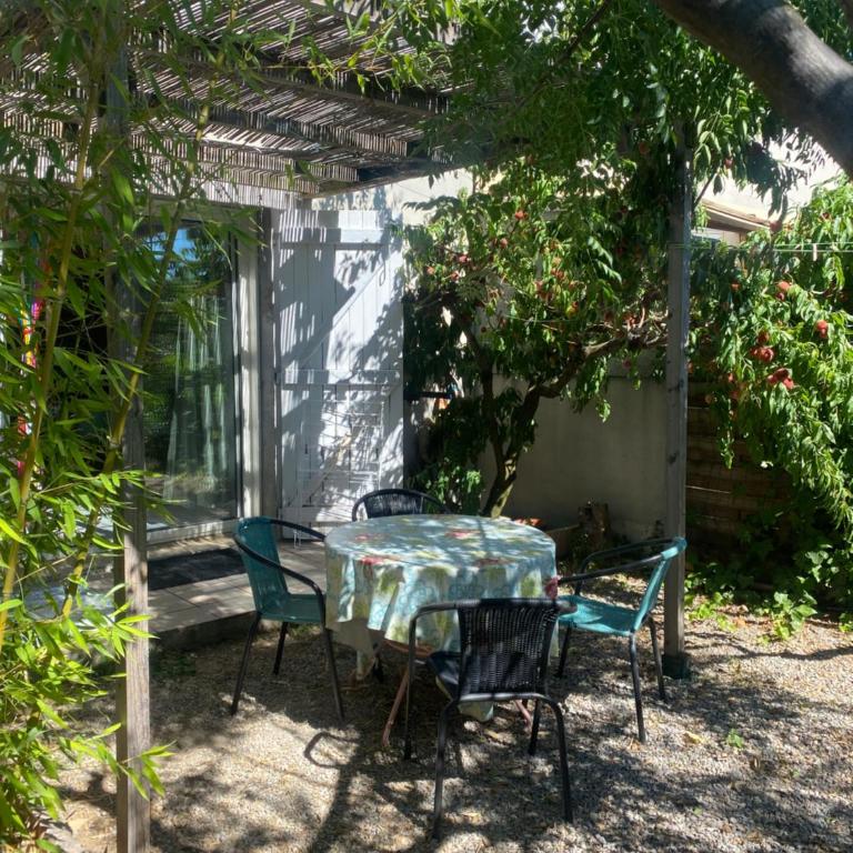Le Séville au calme climatisé bien pour cyclistes - Maison 1 Chambre - 1