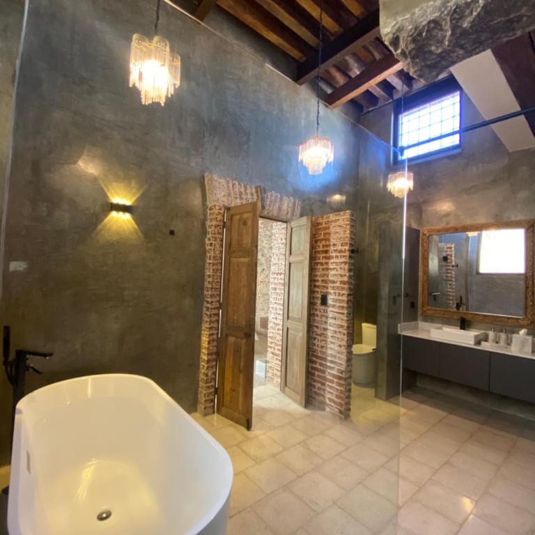 Milo Collection Hotel - Suite Superior - 5