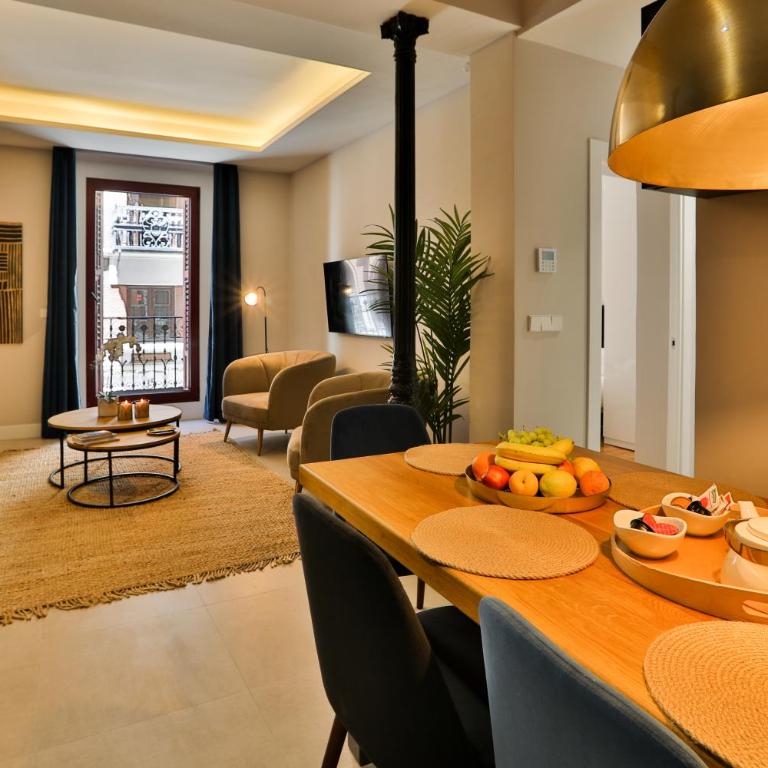 Gran Vía. Salud. Puerta del Sol. Callao. - Three-Bedroom Apartment - 36